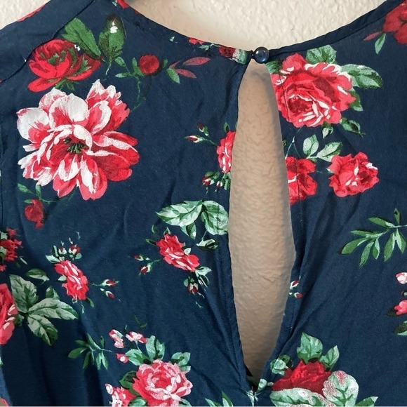 Ambiance Navy Floral Ruffle Trim V-Neck 3/4 Sleeve Romper Women's Size Small - Picture 6 of 11